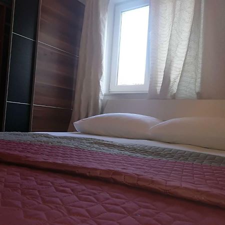 Apartman Brzović Omiš Zewnętrze zdjęcie