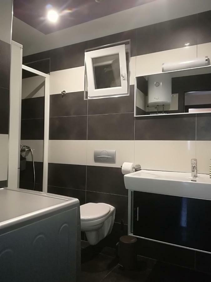 Apartman Brzović Omiš Zewnętrze zdjęcie
